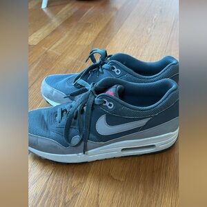 Nike Men's Dark Gray and White Sneakers
